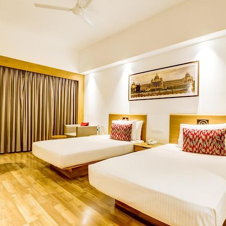 Lemon Tree Hotel Whitefield, Bengaluru Exteriör bild