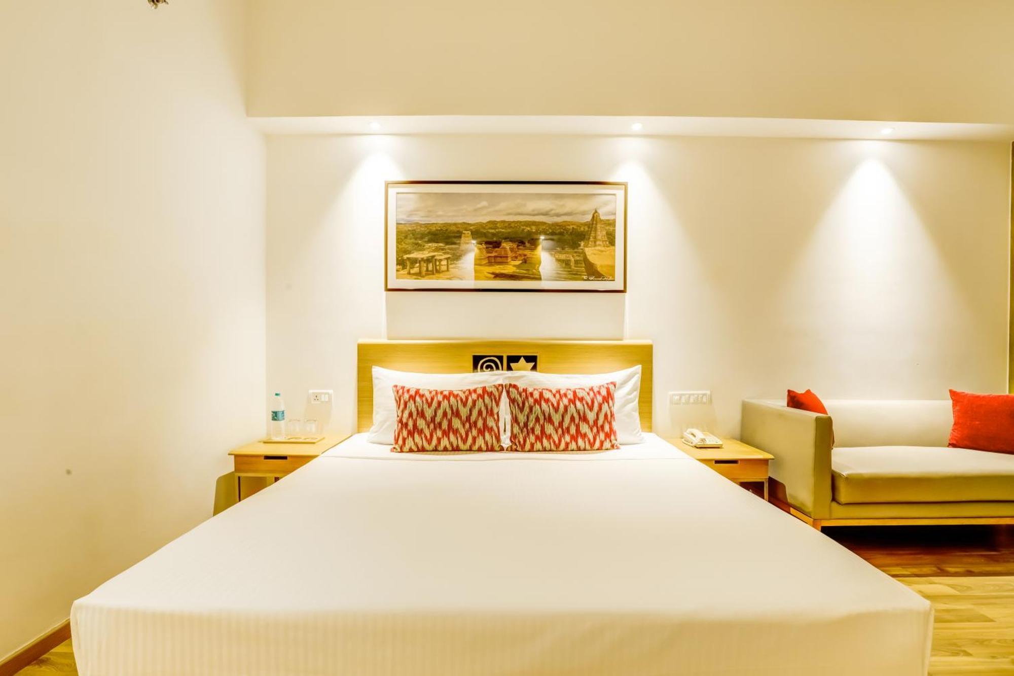 Lemon Tree Hotel Whitefield, Bengaluru Exteriör bild