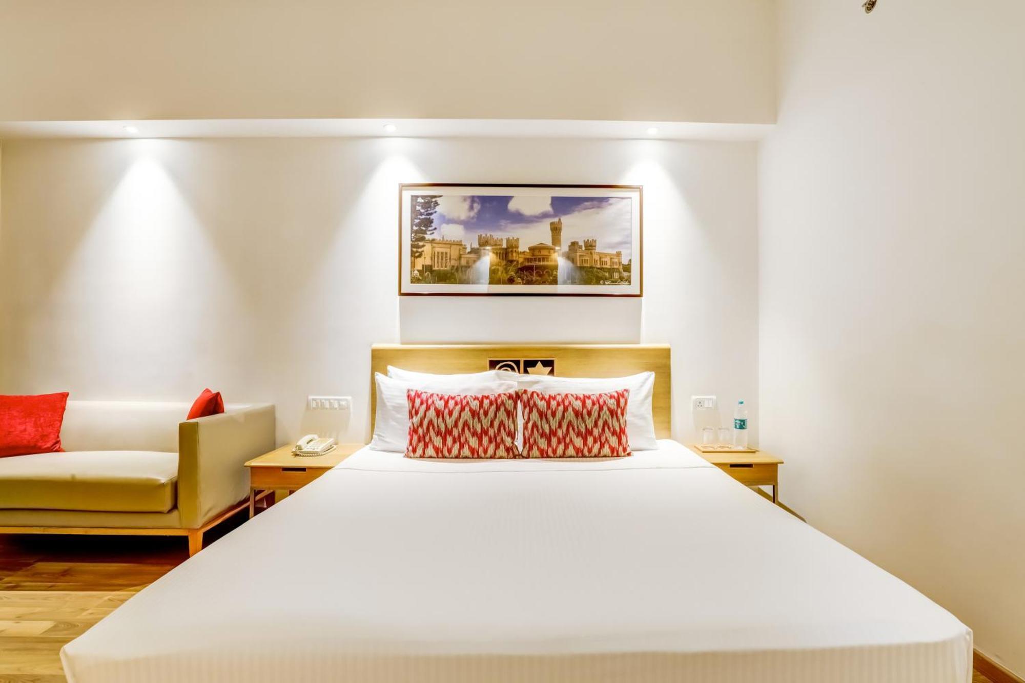 Lemon Tree Hotel Whitefield, Bengaluru Exteriör bild