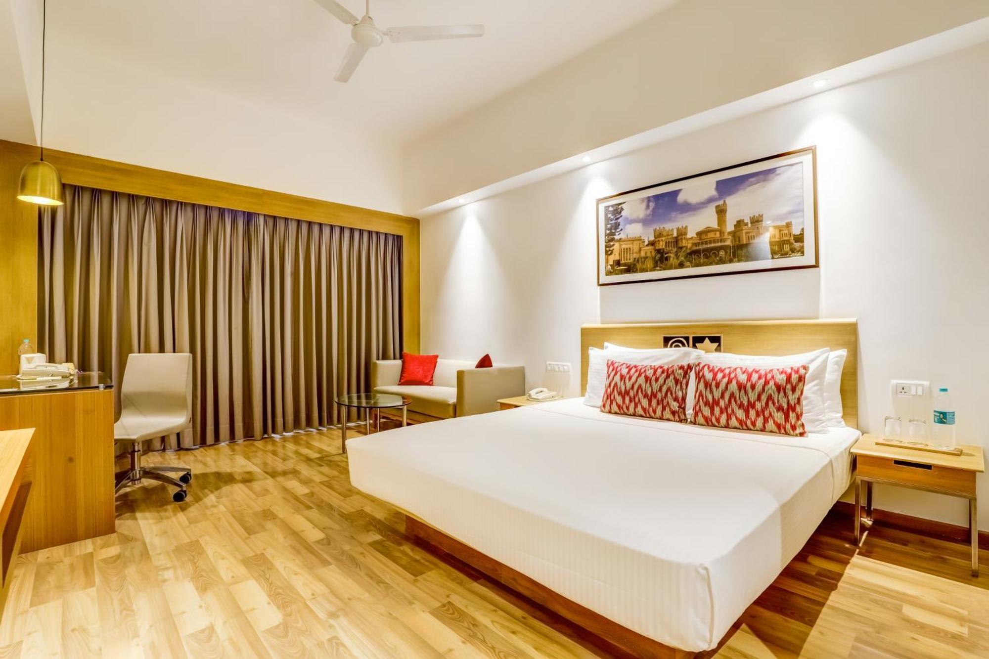 Lemon Tree Hotel Whitefield, Bengaluru Exteriör bild