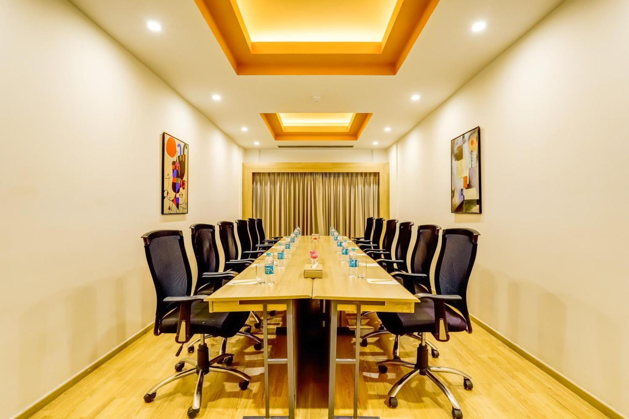 Lemon Tree Hotel Whitefield, Bengaluru Exteriör bild