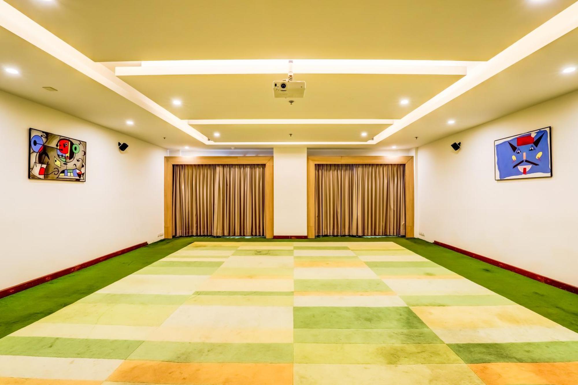 Lemon Tree Hotel Whitefield, Bengaluru Exteriör bild
