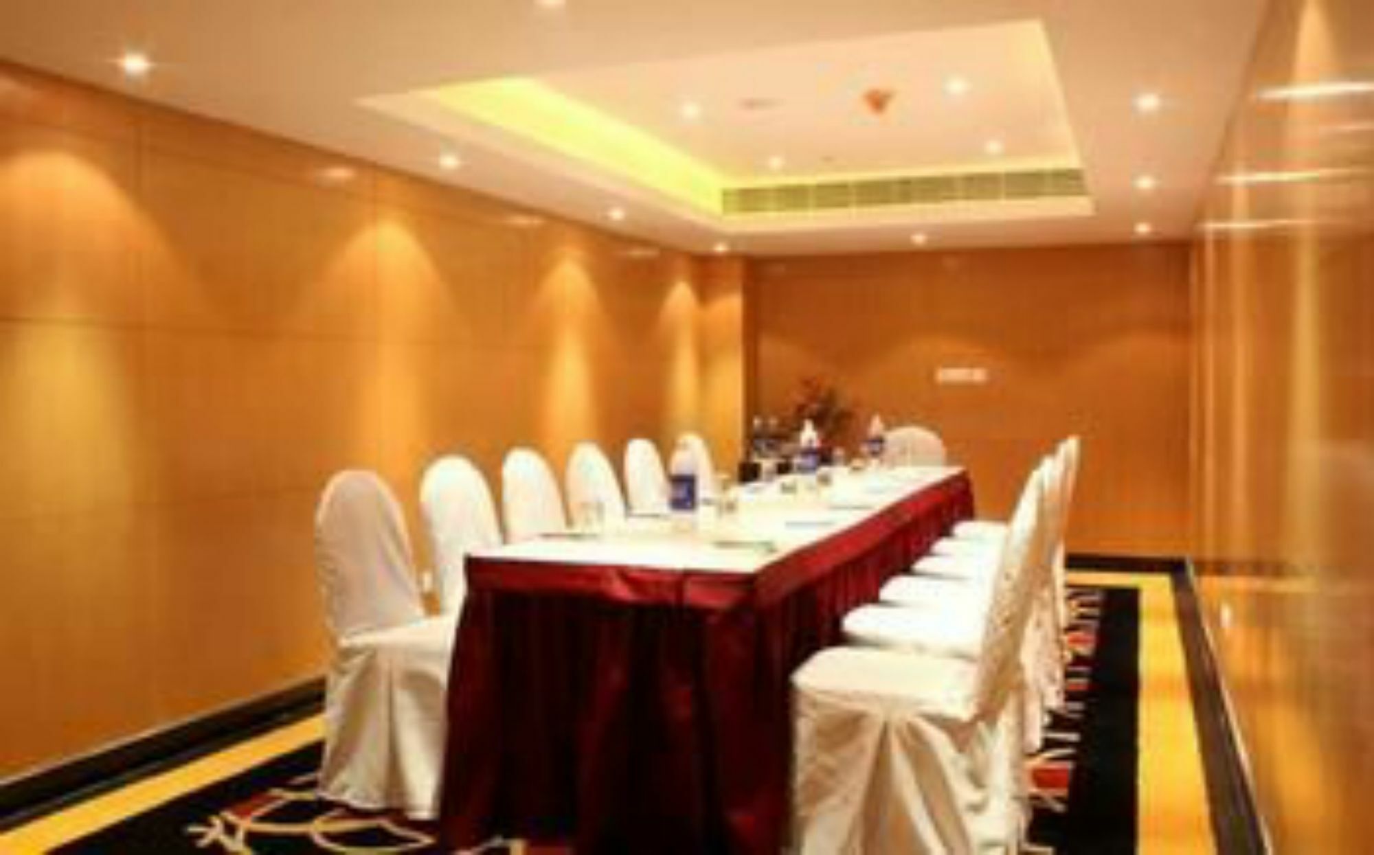 Lemon Tree Hotel Whitefield, Bengaluru Exteriör bild
