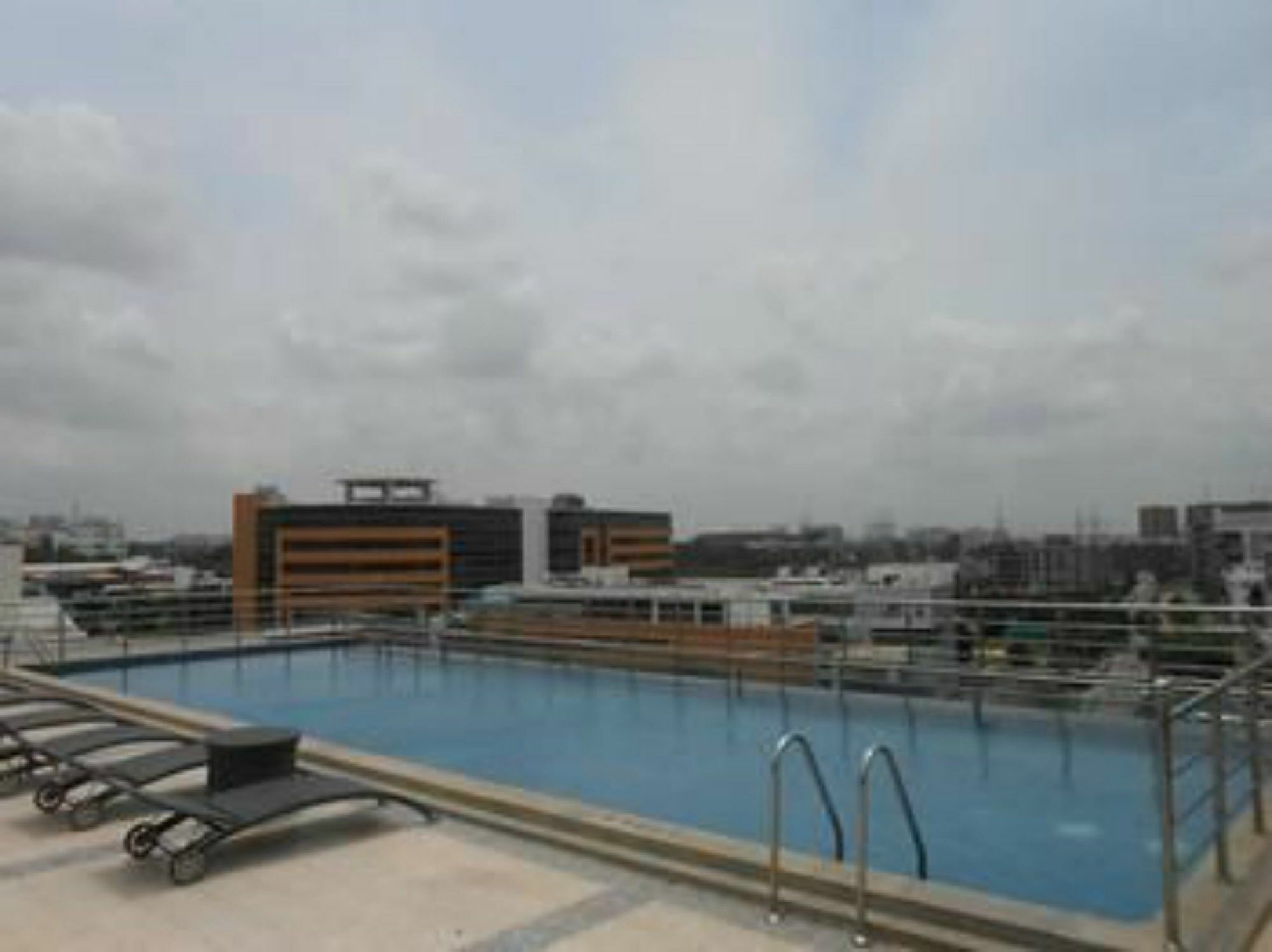 Lemon Tree Hotel Whitefield, Bengaluru Exteriör bild